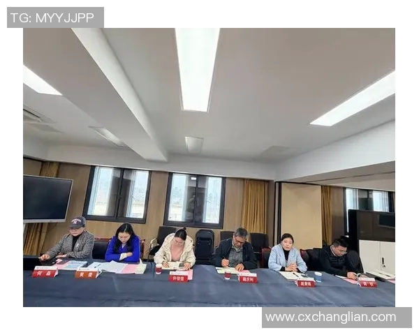 鹿晗与足球明星的亲密互动揭秘共探运动与娱乐的交汇点